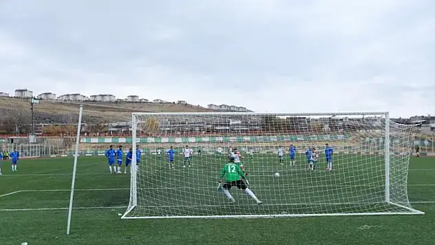 Erciş Örenespor: 6 - Çaldıranspor: 1