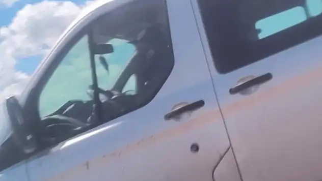 Erzurum-Artvin karayolunda tehlikeli anlar