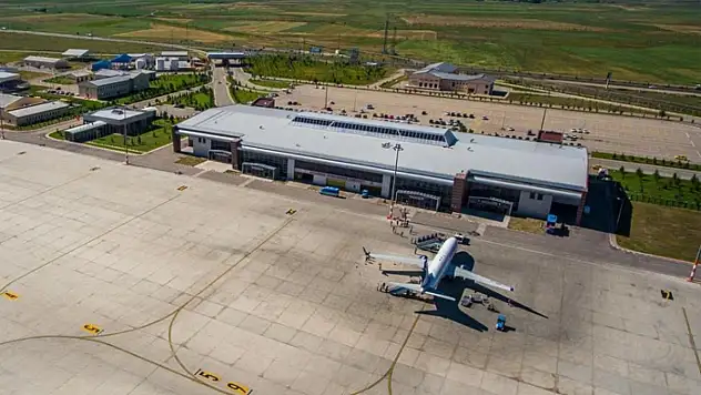 Erzurum'da dört ayda 402 bin 141 kişi uçtu