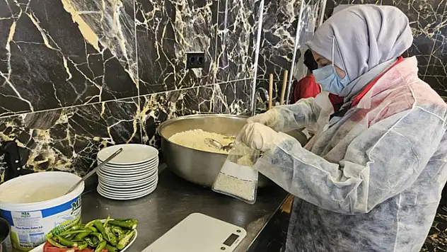 Erzurum'da gıda satışı yapan işyerleri denetlendi