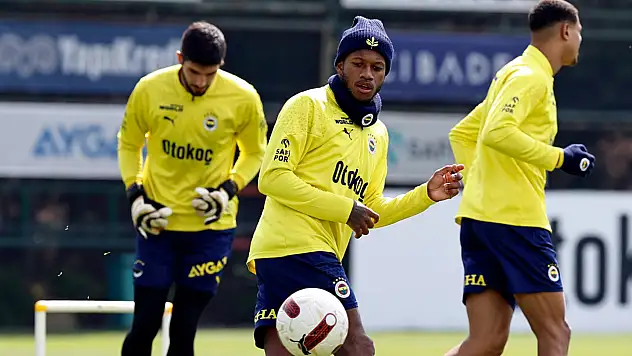 Fenerbahçe, Adana Demirspor maçı hazırlıklarını sürdürdü