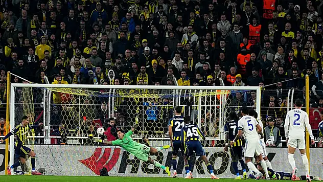 Fenerbahçe, Avrupa Ligi'nde 2. mağlubiyetini aldı