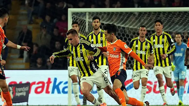 Fenerbahçe, Başakşehir'de 2 puan bıraktı