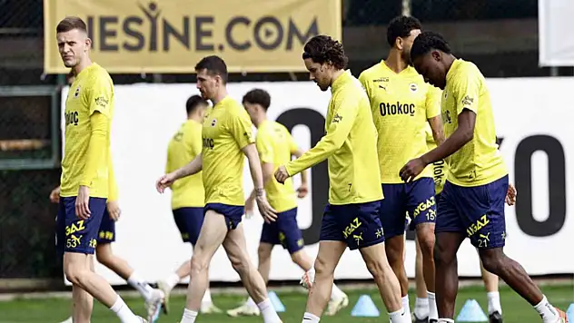 Fenerbahçe, Beşiktaş maçı hazırlıklarına başladı