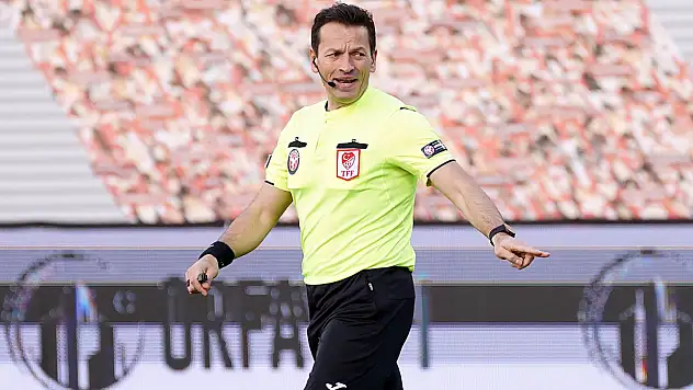 Fenerbahçe - Beşiktaş maçında Volkan Bayarslan düdük çalacak