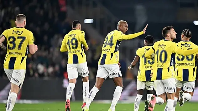 Fenerbahçe, Çaykur Rizespor karşısında