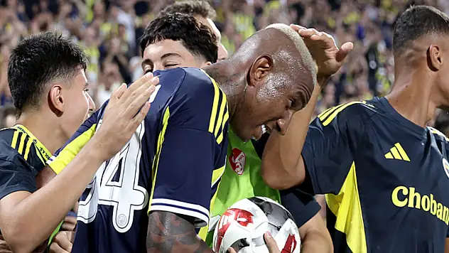 Fenerbahçe, Hollanda ekiplerine karşı 10. kez kazandı