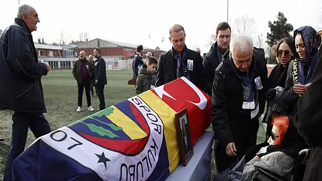 Fenerbahçe'nin 32. başkanı Tahsin Kaya son yolculuğuna uğurlandı