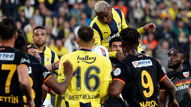 Fenerbahçe şampiyonluk yolunda yara aldı