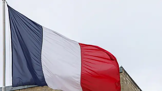 Fransa hükümeti: İran Dışişleri Bakanı Paris'te Fransız mevkidaşı ile görüşecek