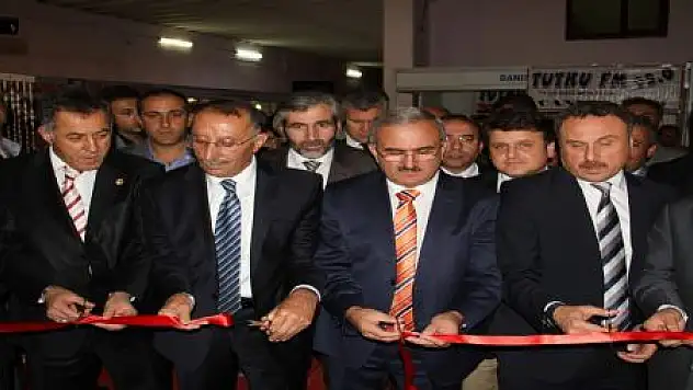 VAN FUARLARI AÇILDI