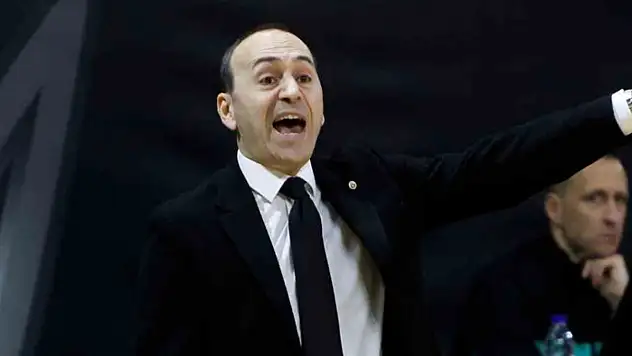 Galatasaray, başantrenör Yakup Sekizkök ile yollarını ayırdı