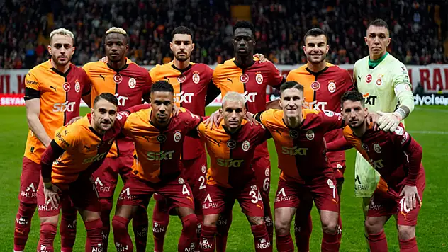 Galatasaray'da goller 17 farklı futbolcudan geldi