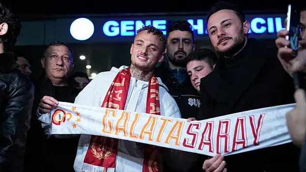 Galatasaray'ın yeni transferi Noa Lang, İstanbul'a geldi