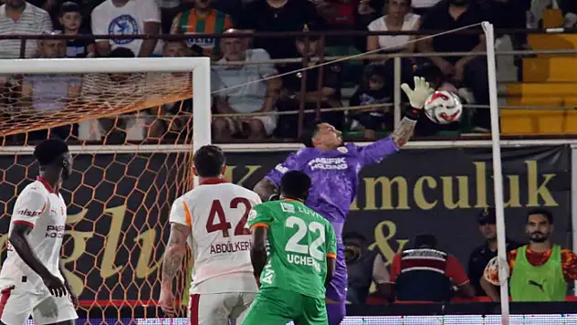 Galatasaray, ligde deplasmanda kalesini gole kapadı