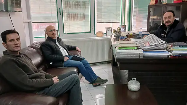 Gazeteci Ziya Türk'ten Vansesi Gazetesi'ne ziyaret