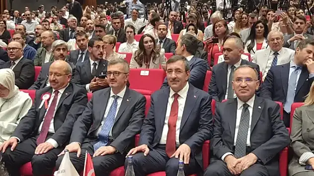 Gazeteciler, 15 Temmuz panelinde Ankara'da bir araya geldi