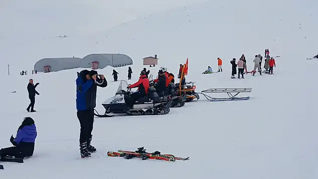 Gazeteciler Abalı Kayak Merkezi'nde buluştu