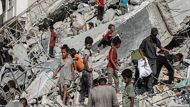 Gazze'de can kaybı 64 bin 605'e yükseldi