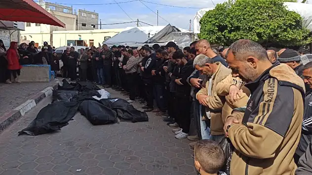 Gazze'de soykırım sürüyor