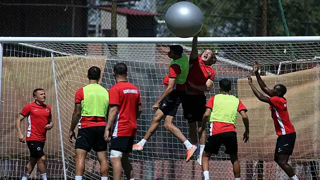 Gençlerbirliği, topa sahip olamıyor