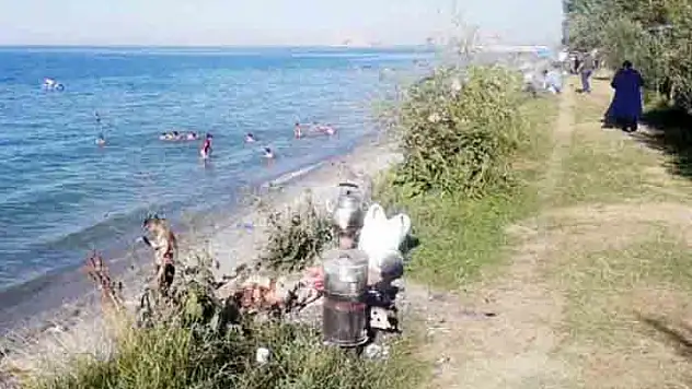 Gevaş sahillerine yoğun ilgi