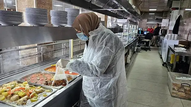 Gıda satışı yapan işletmeler denetlendi