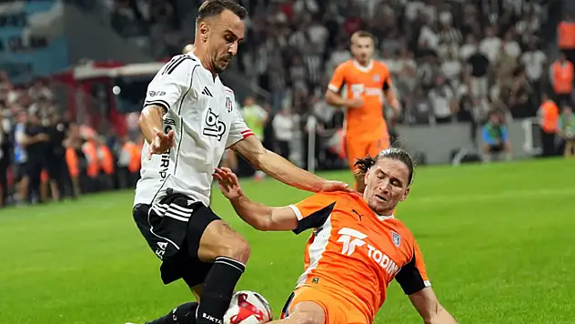 Gökhan Sazdağı ilk kez forma giydi