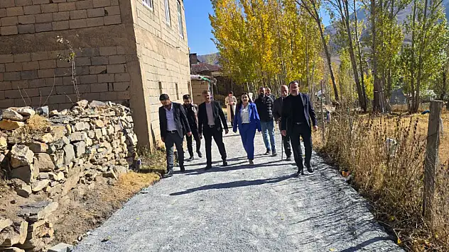 Görentaş Mahallesi kilit parke çalışmalarıyla yenilendi