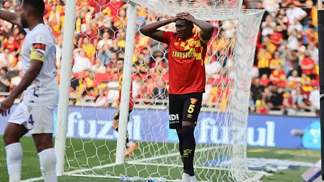 Göztepe'nin galibiyet hasreti 8 maça çıktı