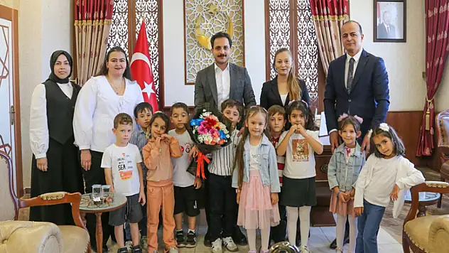 Gürpınar Anaokulu'ndan Kaymakam Erdem'e ziyaret