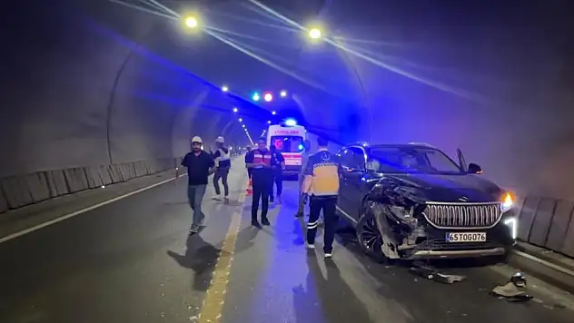 Güzeldere Tüneli'nde trafik kazası