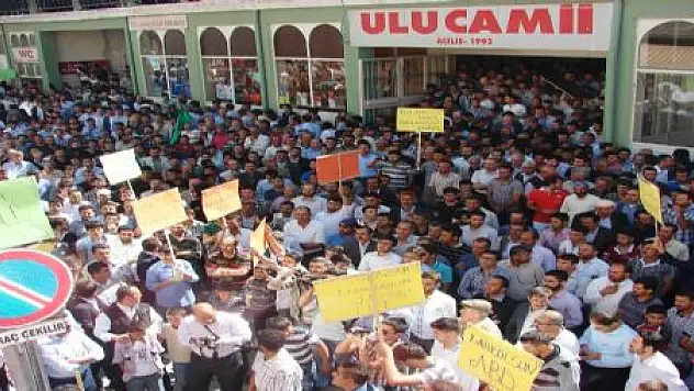 HZ. MUHAMMED'E HAKARET FİLMİ'NE TEPKİ