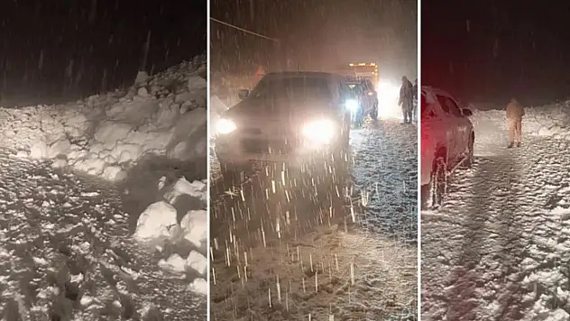 Hakkari'de çığ düştü: Çok sayıda araç yolda mahsur kaldı