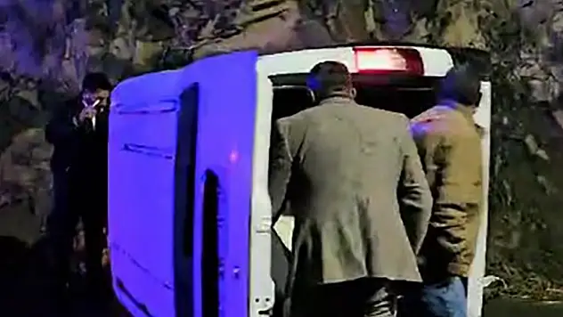 Hakkari tünel girişinde kaza