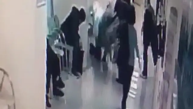 Hastanede sedyeden düşen hasta hayatını kaybetti