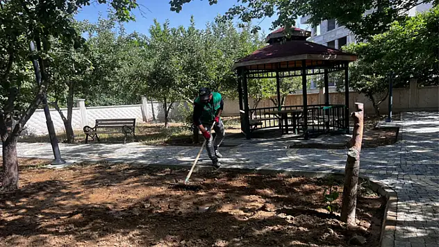 Hatuniye Parkı'nda bakım onarım çalışması