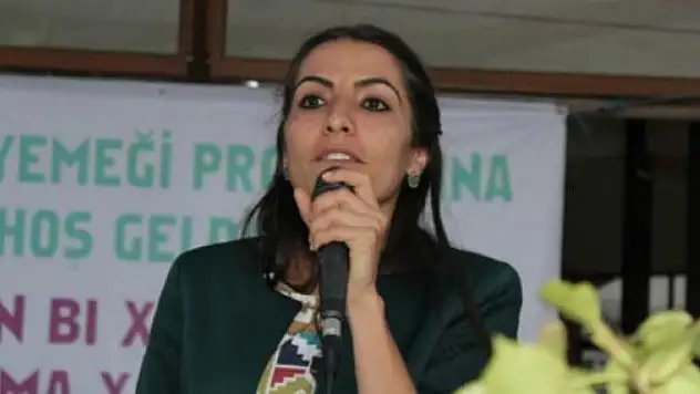 HDP'li Tuğba Hezer Öztürk'ün yargılanmasına başlandı 