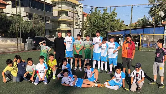 Hem Kur'an-ı Kerim öğreniyorlar, hem spor yapıyorlar