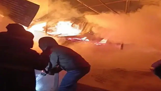 Hizan'da dipçik üretim atölyesinde yangın