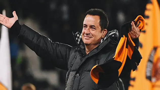 Hull City, Southampton'ı deplasmanda devirdi