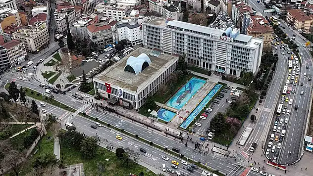 İBB'ye yönelik yolsuzluk soruşturmasında 14 şüpheli hakkında gözaltı kararı