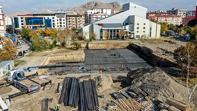 Van İl Halk ve Çocuk Kütüphanesi'nde çalışmalar sürüyor