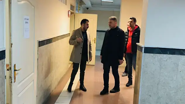 İl Müdürü Tosun, gençlik merkezindeki çalışmaları yerinde inceledi