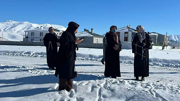 Ilıkan: Ziyaret etmediğimiz, gönlüne girmediğimiz tek bir kadın kalmayacak