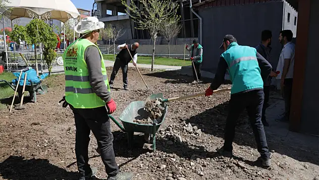 İpek Park'a yemyeşil dokunuş