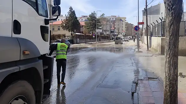 İpekyolu Belediyesi'nden bayram mesaisi