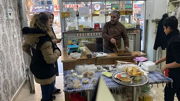 İpekyolu Belediyesi'nden çöp bırakma saatleriyle ilgili açıklama
