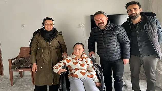 İpekyolu Belediyesi'nden engellilere tekerlekli sandalye desteği