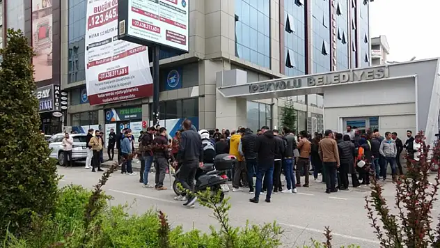 İpekyolu Belediyesi'nden işçi çıkarmalarıyla ilgili açıklama